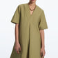 V neck dress with collar and front pleat